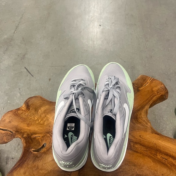 Airmax - Picture 3 of 4